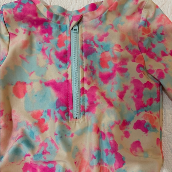 Cat and Jack long sleeve girls swimsuit toddler size 4T. - Picture 3 of 3